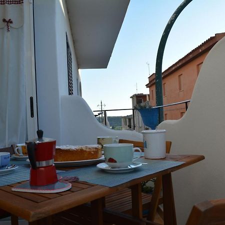 Casa Della Vespa オロゼーイ エクステリア 写真